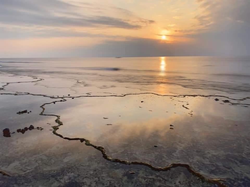 Sanasai Inn Lutao Kültér fotó